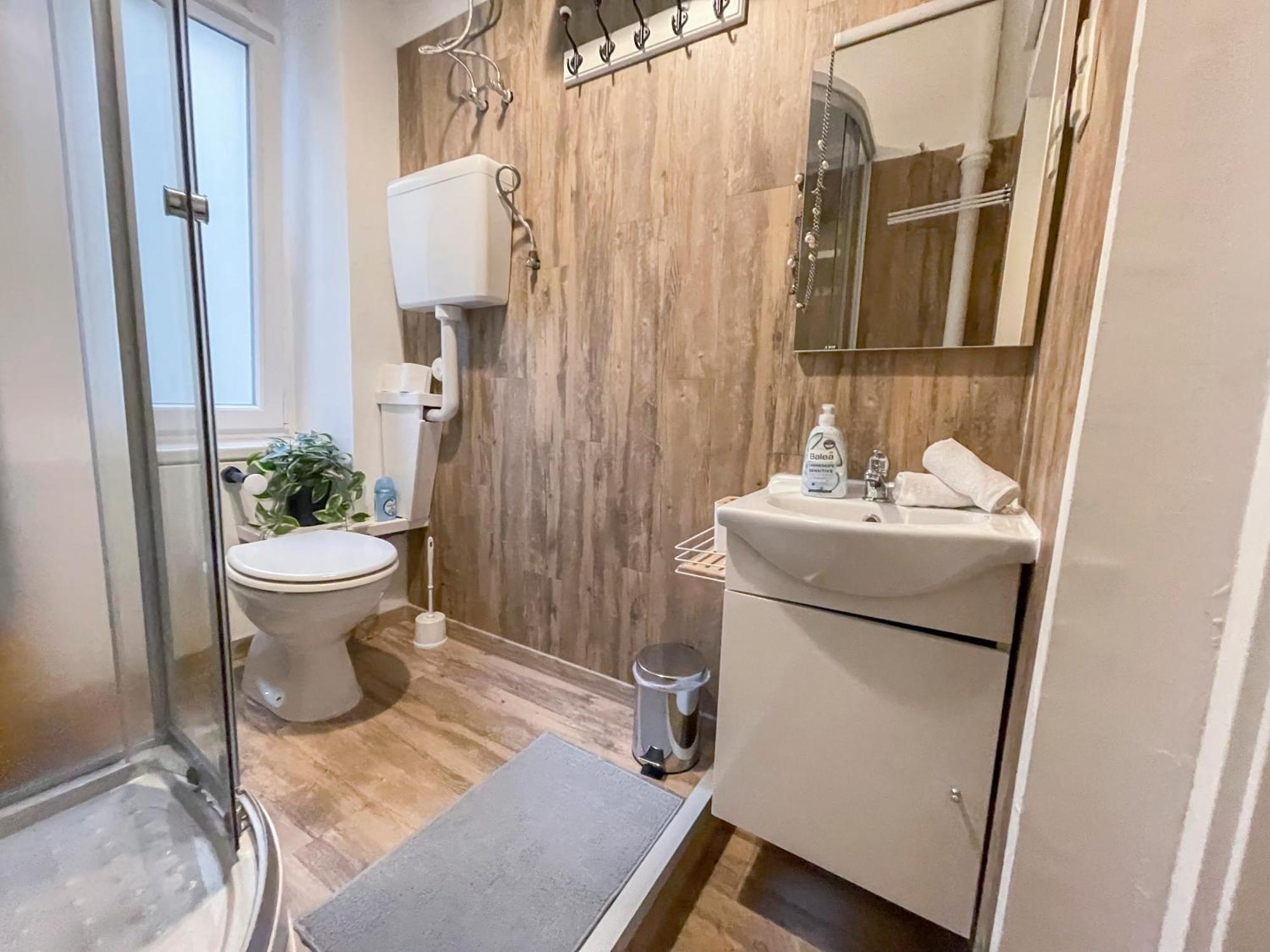 Free Parking, Downtown Apartment Near New York Cafe Budapest Eksteriør billede